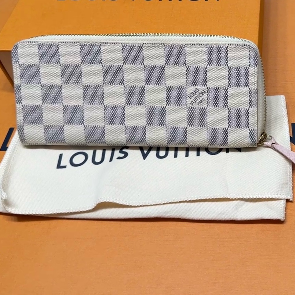 Louis Vuitton Clemence wallet